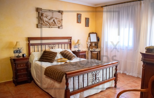 Herverkoop - Villa / Semi detached - Guardamar del Segura