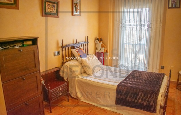 Herverkoop - Villa / Semi detached - Guardamar del Segura