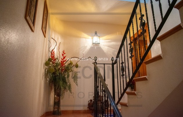 Herverkoop - Villa / Semi detached - Guardamar del Segura
