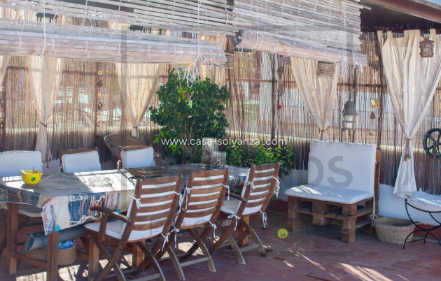 Herverkoop - Villa / Semi detached - Guardamar del Segura