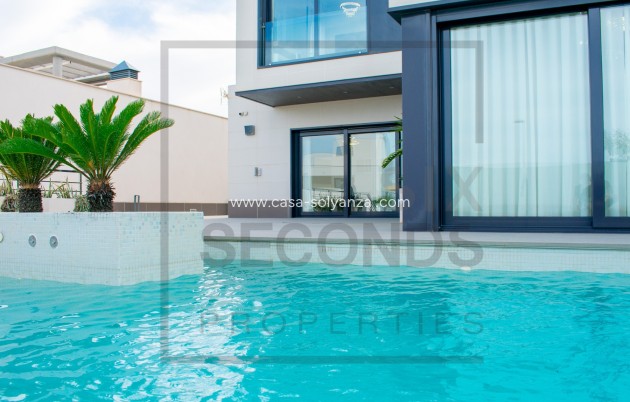 Revente - Independent villa - San Miguel de Salinas - Urbanizaciones