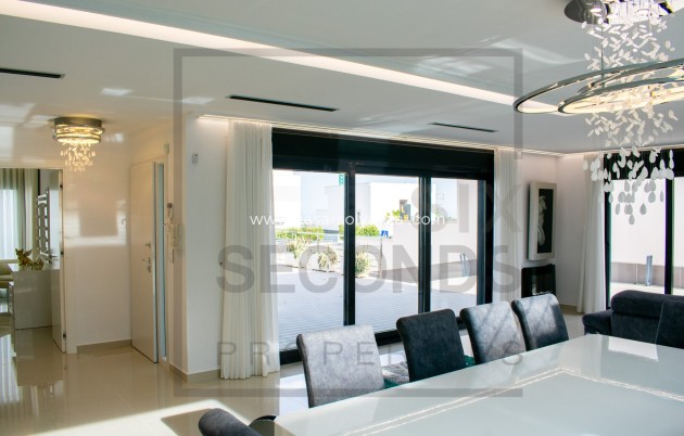 Revente - Independent villa - San Miguel de Salinas - Urbanizaciones