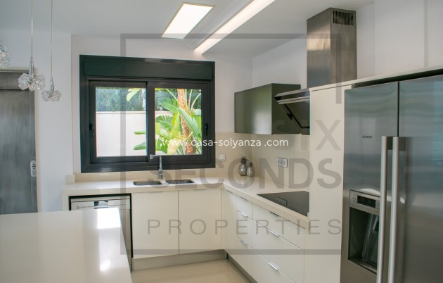 Revente - Independent villa - San Miguel de Salinas - Urbanizaciones