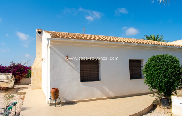 Revente - Independent villa - Guardamar del Segura - El Raso