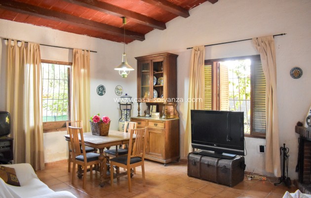 Revente - Independent villa - Orihuela Costa - Punta Prima