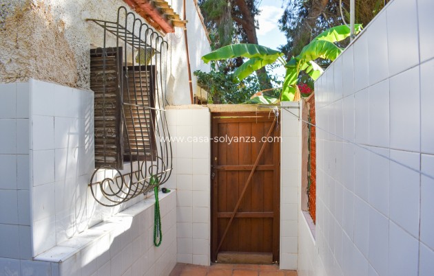 Revente - Independent villa - Orihuela Costa - Punta Prima