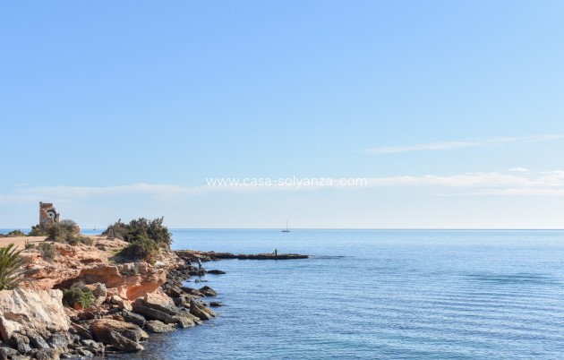 Revente - Independent villa - Orihuela Costa - Punta Prima