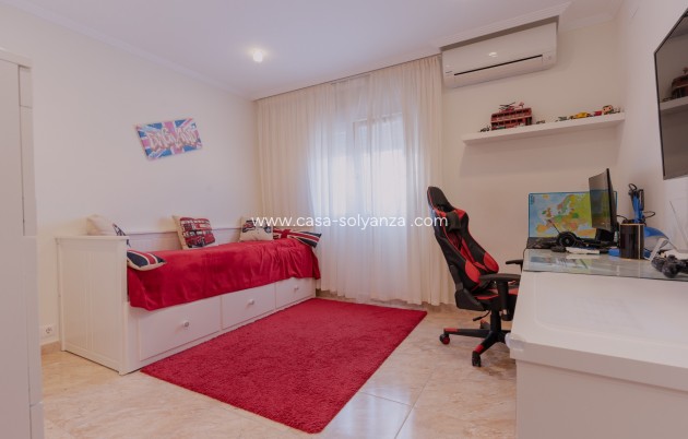 Revente - Villa / Semi detached - Torrevieja - Los Balcones