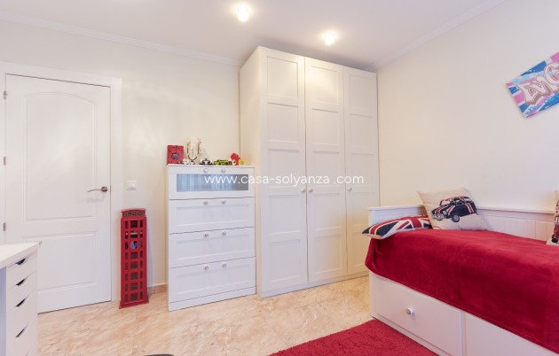 Revente - Villa / Semi detached - Torrevieja - Los Balcones