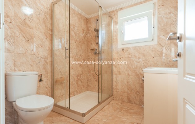 Revente - Villa / Semi detached - Torrevieja - Los Balcones