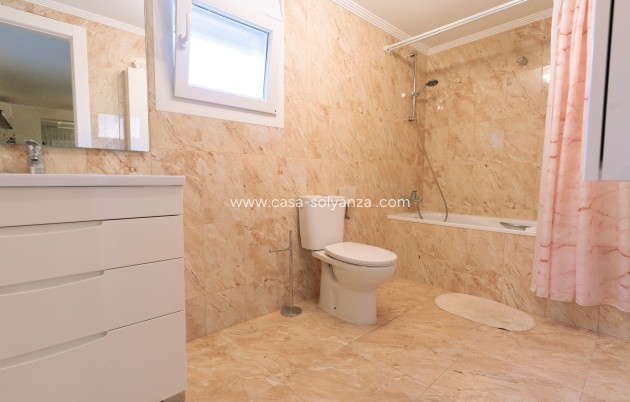 Revente - Villa / Semi detached - Torrevieja - Los Balcones