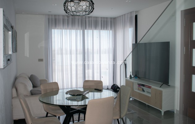 Revente - Villa / Semi detached - Torrevieja - Los Altos