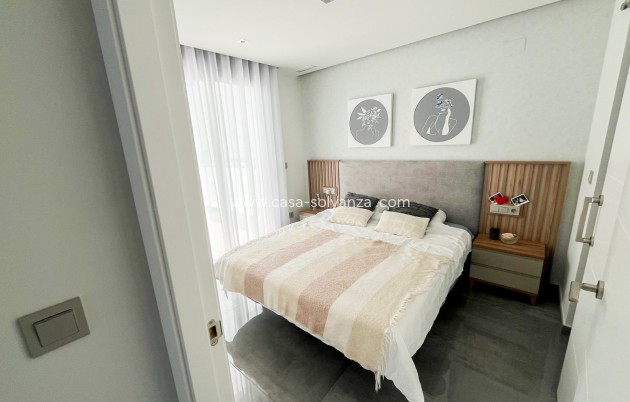 Revente - Villa / Semi detached - Torrevieja - Los Altos