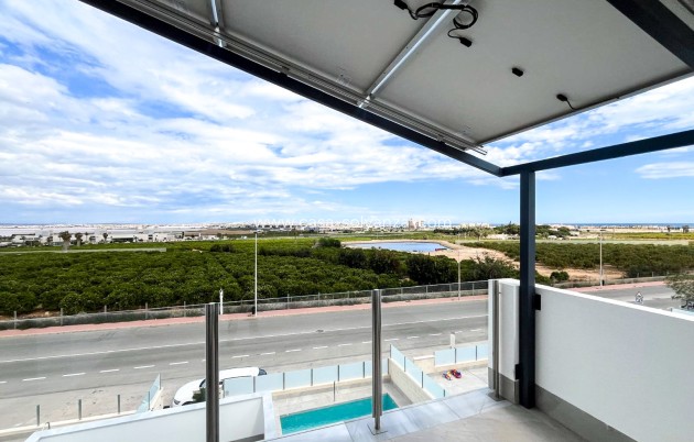 Revente - Villa / Semi detached - Torrevieja - Los Altos