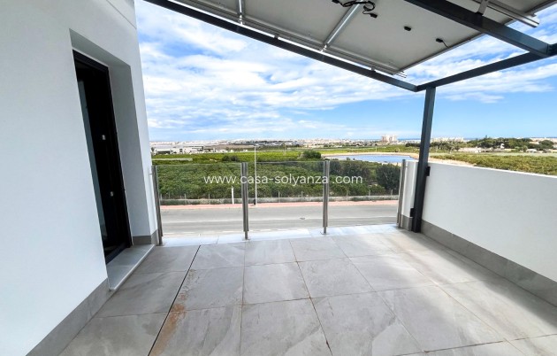 Revente - Villa / Semi detached - Torrevieja - Los Altos