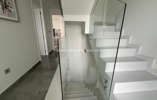 Revente - Villa / Semi detached - Torrevieja - Los Altos