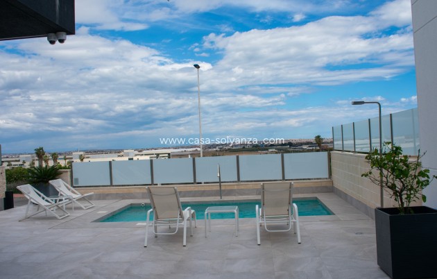 Revente - Villa / Semi detached - Torrevieja - Los Altos