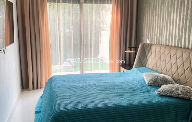 Revente - Independent villa - Orihuela Costa - Campoamor