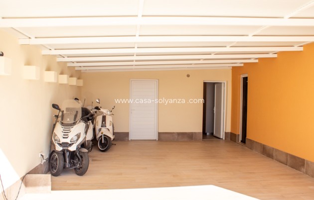 Revente - Villa / Semi detached - Torrevieja - La Siesta