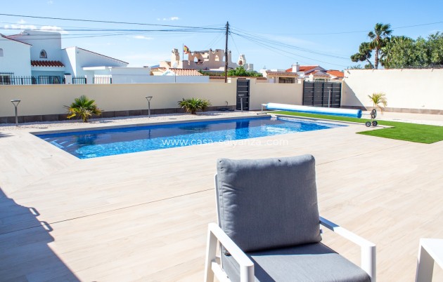 Revente - Villa / Semi detached - Torrevieja - La Siesta