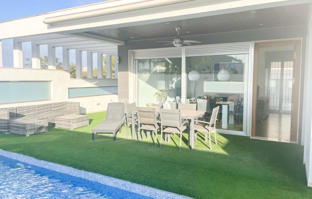 Revente - Villa / Semi detached - Orihuela Costa - Mil Palmeras