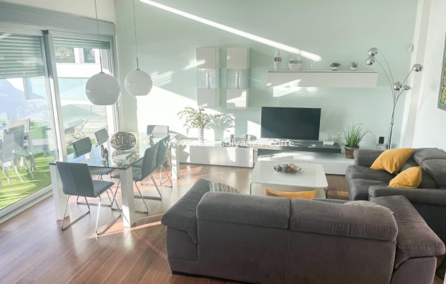 Revente - Villa / Semi detached - Orihuela Costa - Mil Palmeras