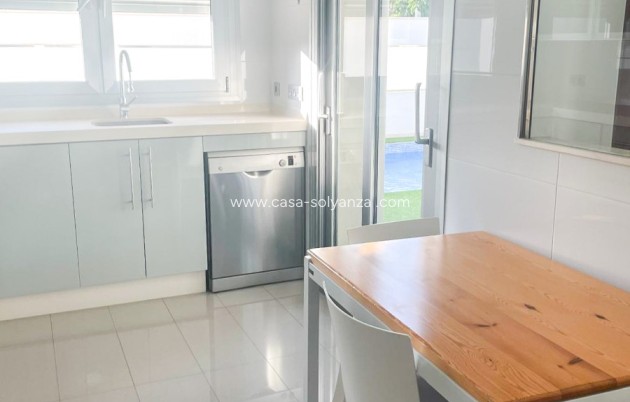 Revente - Villa / Semi detached - Orihuela Costa - Mil Palmeras