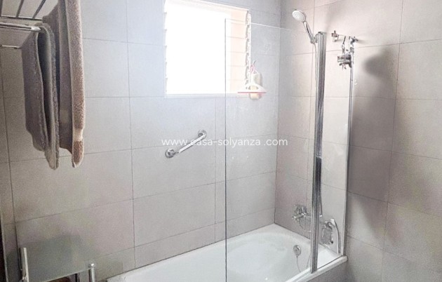 Reventa - Apartamento / piso - Torrevieja - Center