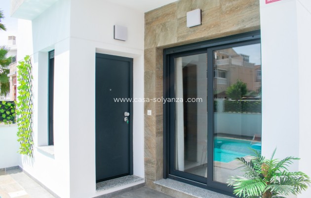 Revente - Independent villa - Torrevieja - La Siesta