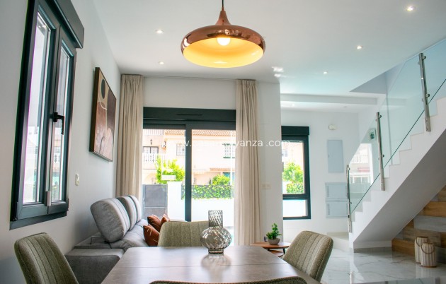 Revente - Independent villa - Torrevieja - La Siesta