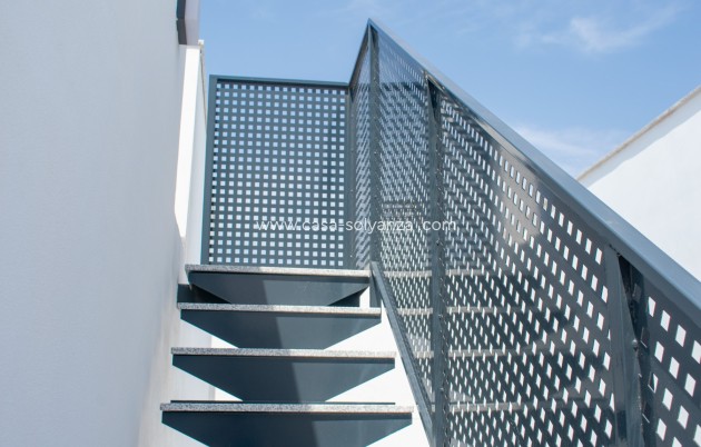 Revente - Independent villa - Torrevieja - La Siesta