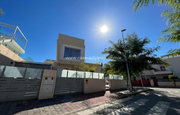 Revente - Villa - Mil Palmeras - Costa Blanca Sur