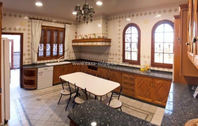 Wiederverkauf - Villa - Orihuela Costa