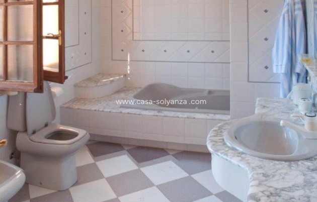 Wiederverkauf - Villa - Orihuela Costa