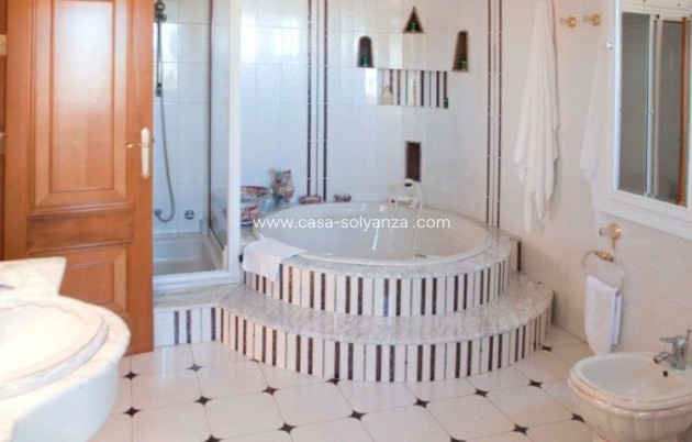 Wiederverkauf - Villa - Orihuela Costa