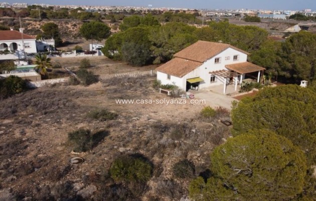 Herverkoop - Villa - Orihuela Costa