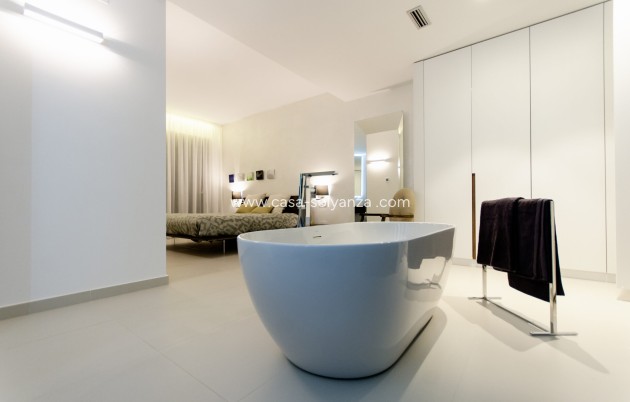 Revente - Villa - Orihuela Costa - 0