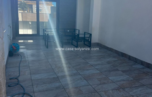 Revente - Villa - Los Montesinos - 0