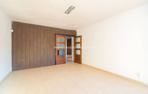 Resale - Villa - Alicante - 0