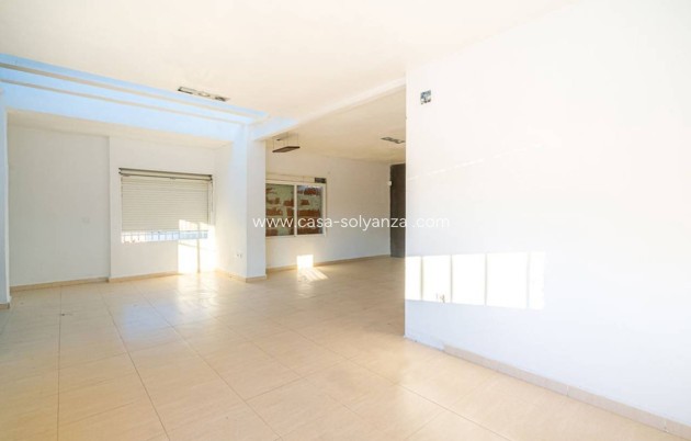 Resale - Villa - Alicante - 0
