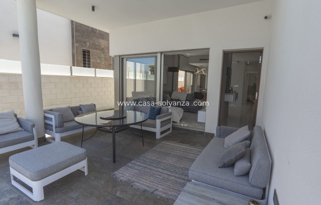 Revente - Villa - Orihuela Costa - 0