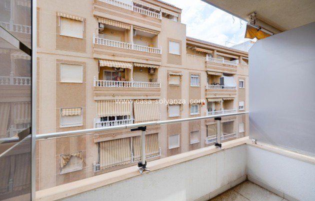Reventa - Apartamento / piso - Torrevieja - Center