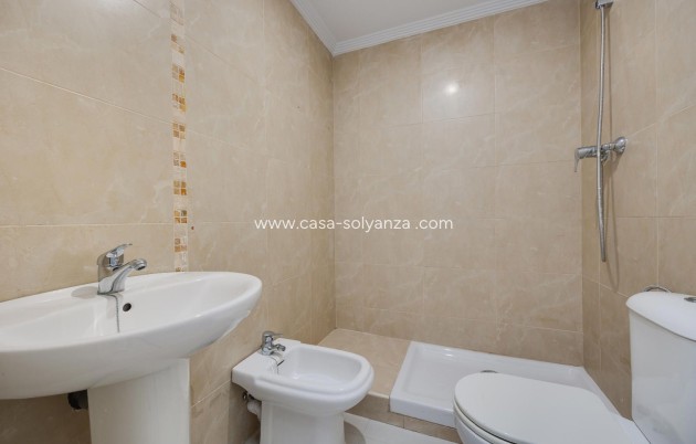 Reventa - Apartamento / piso - Torrevieja - Center