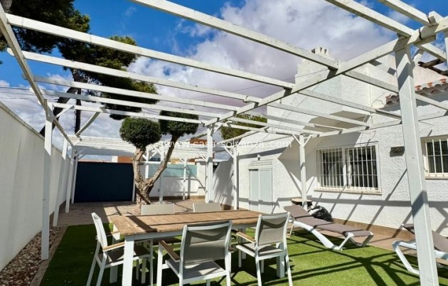 Wiederverkauf - Villa - Torrevieja