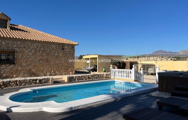 Wiederverkauf - Country Property/Finca - Fortuna