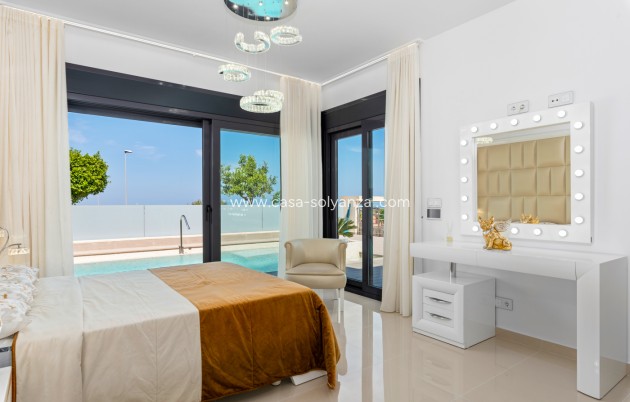 Revente - Villa - San Miguel - San Miguel Salinas