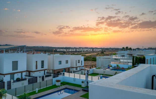 Revente - Villa - Orihuela Costa - Villamartín