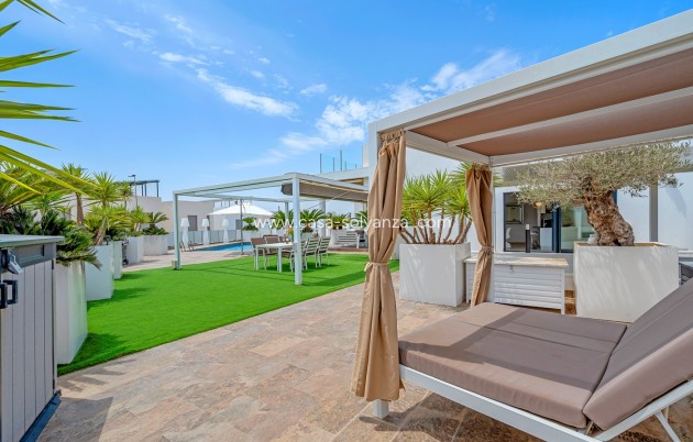 Revente - Villa - Orihuela Costa - Villamartín