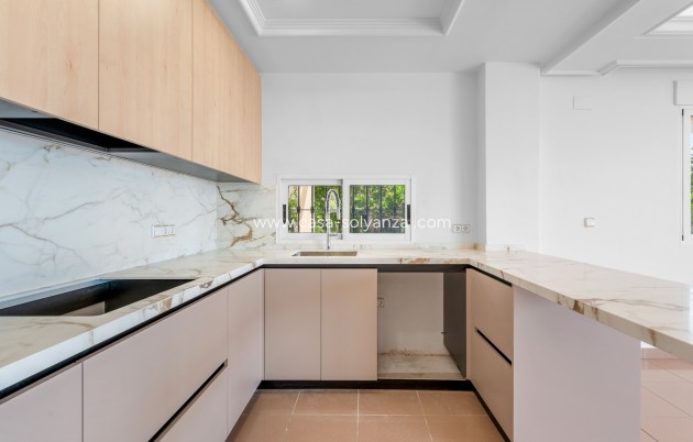 Reventa - Villa - Torrevieja