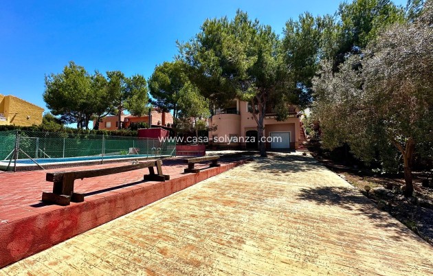 Revente - Villa - San Miguel de Salinas - Ciudad de las comunicaciones